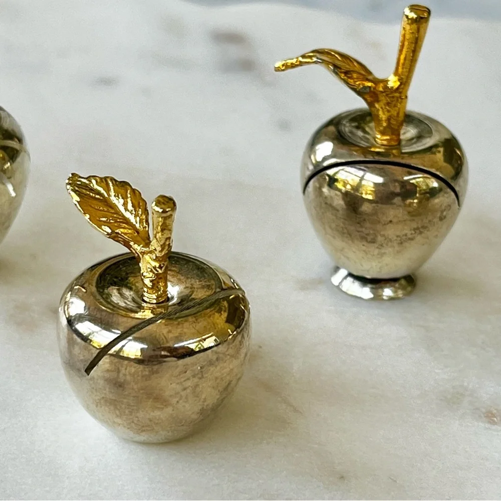 Antique Gold Apple Place Setting Card Holder - Set of 12